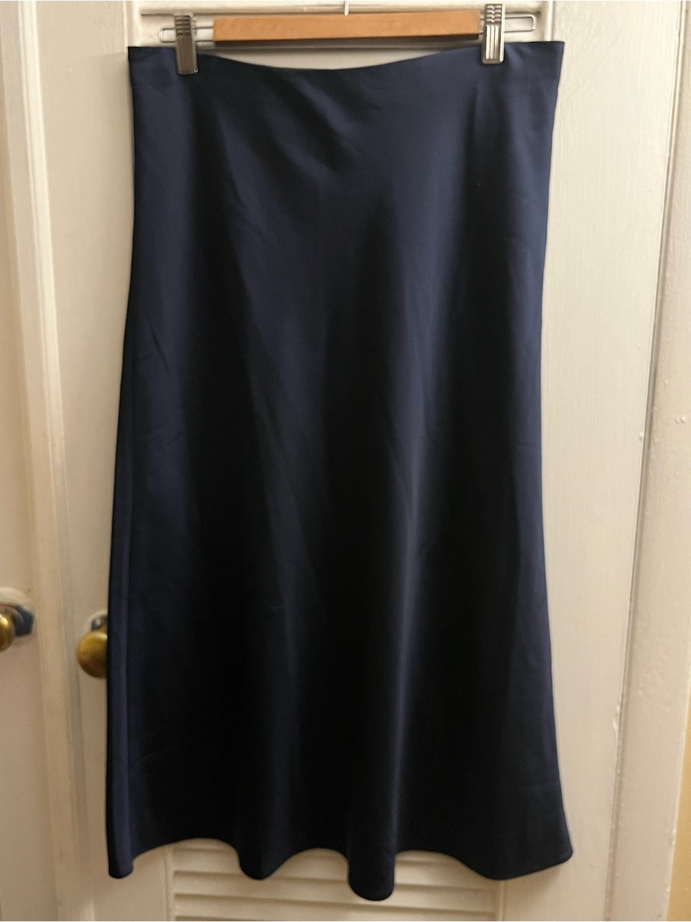 J.CREW Women's Navy Blue Gwyneth Slip Midi Skirt. Size M. Pull On Elastic Waist